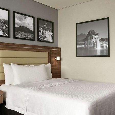 Hampton Inn By Hilton Monterrey Apodaca Extérieur photo