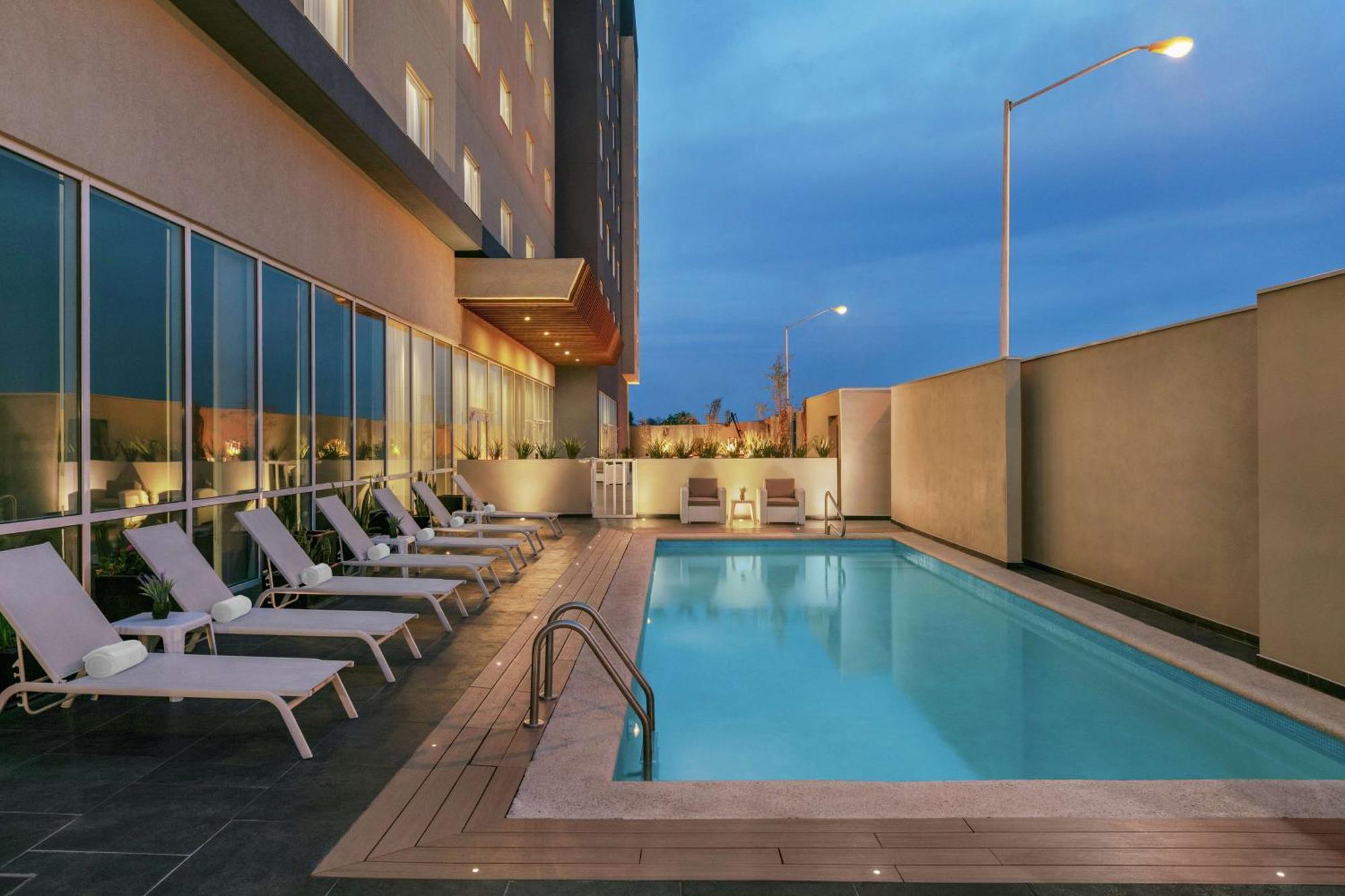 Hampton Inn By Hilton Monterrey Apodaca Extérieur photo